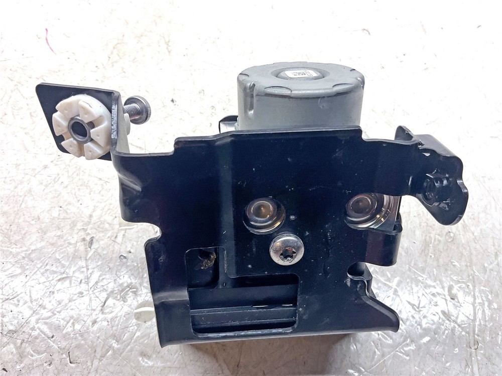 2025 Triumph Trident 660 ABS Pump - T2022849