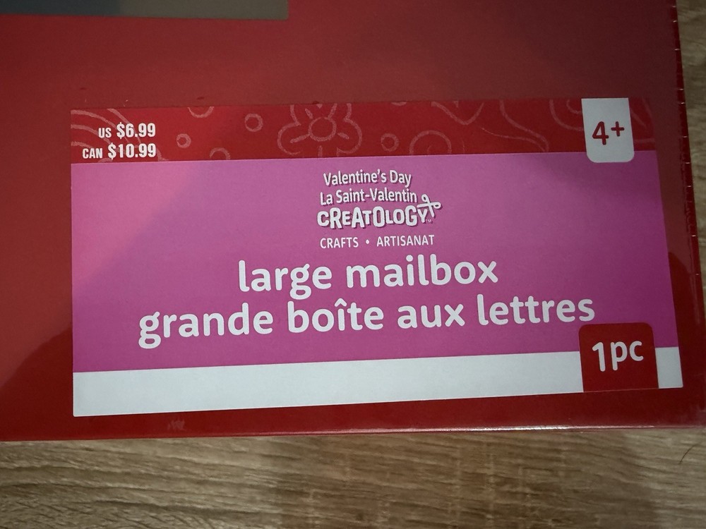 Creatology Valentine’s Day Small Mailbox – Red Decorative Craft Mailbox