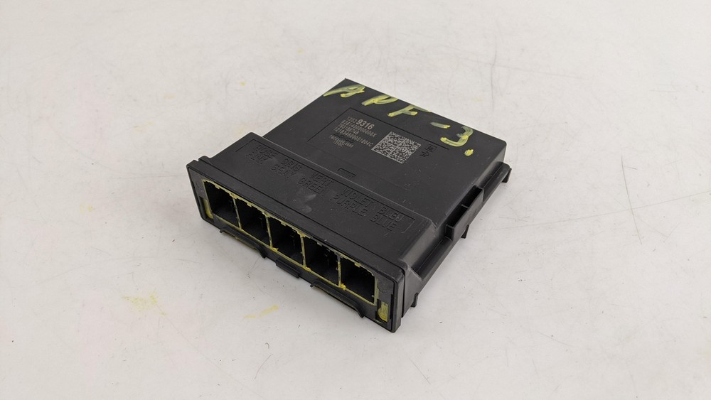 Headlight Control Module 2020 Cadillac CT5 13539316 2021