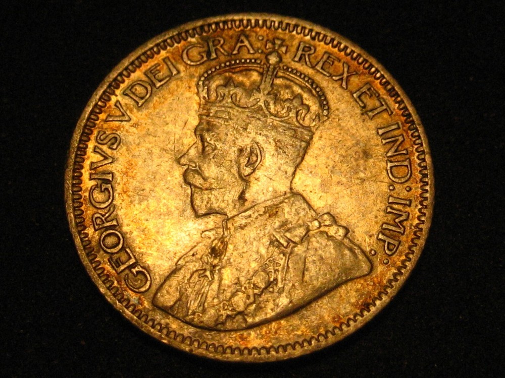 1935 Canadian Dime AU