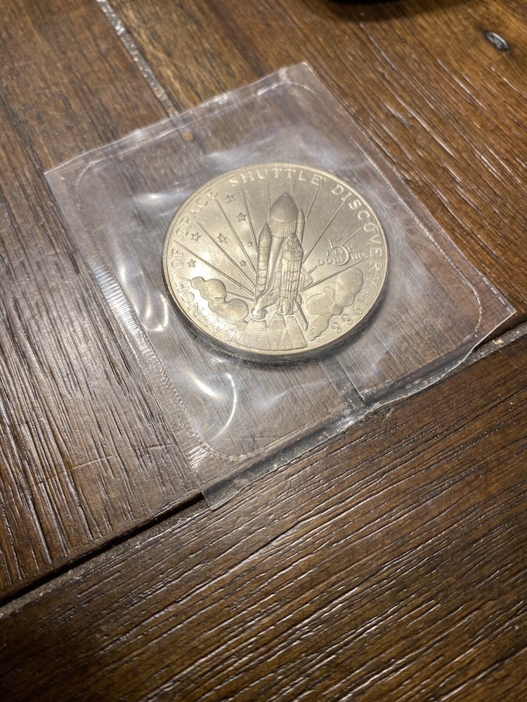Marshall Islands 5 Dollars, 1988, U.S. Space Shuttle - Discovery