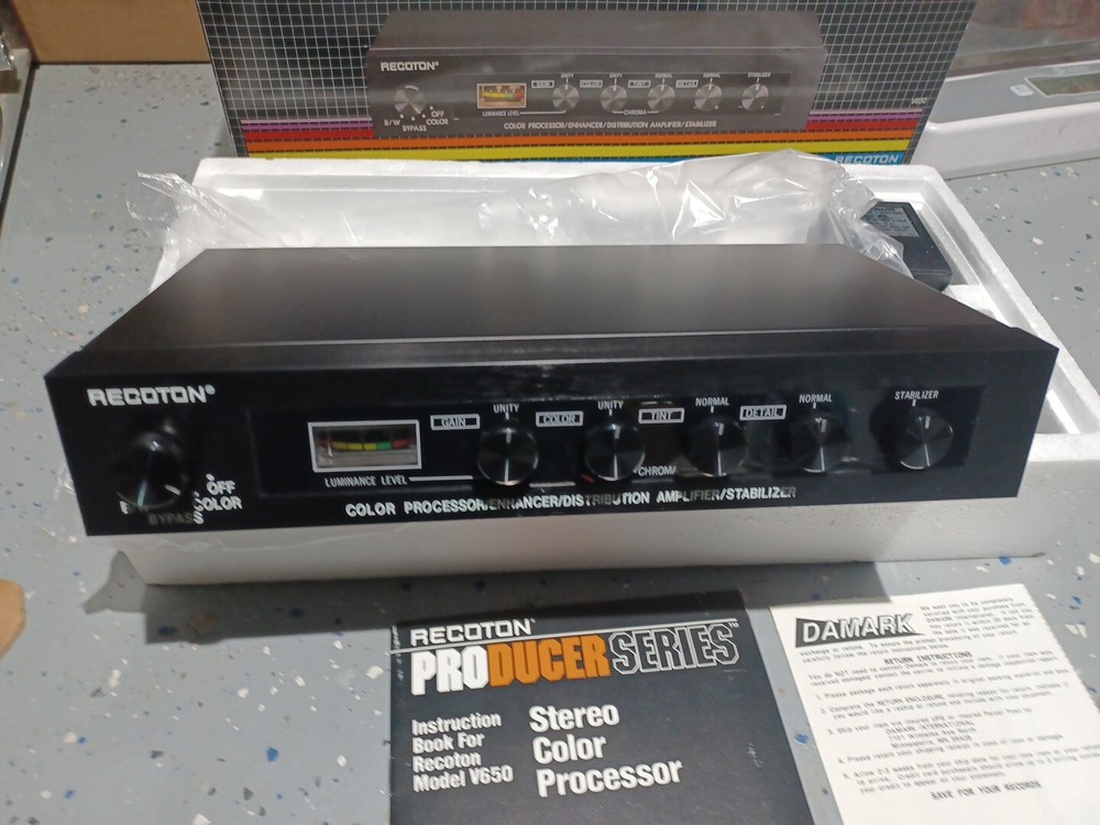 New Recoton V650 Color Processor Enhancer - Rare -