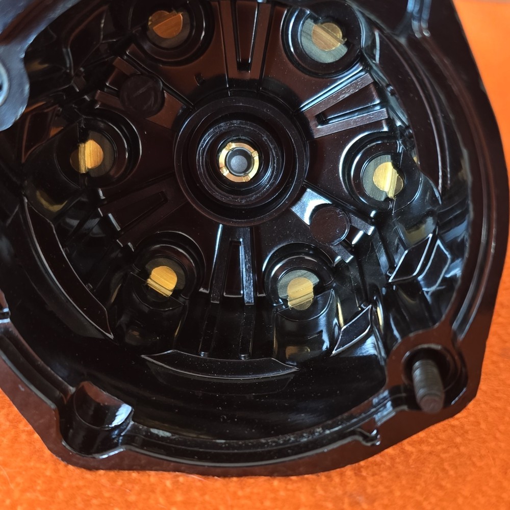 Sierra Distributor Cap #18-5386