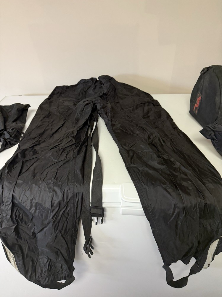Motorcycle Bag With Rain Suit size L