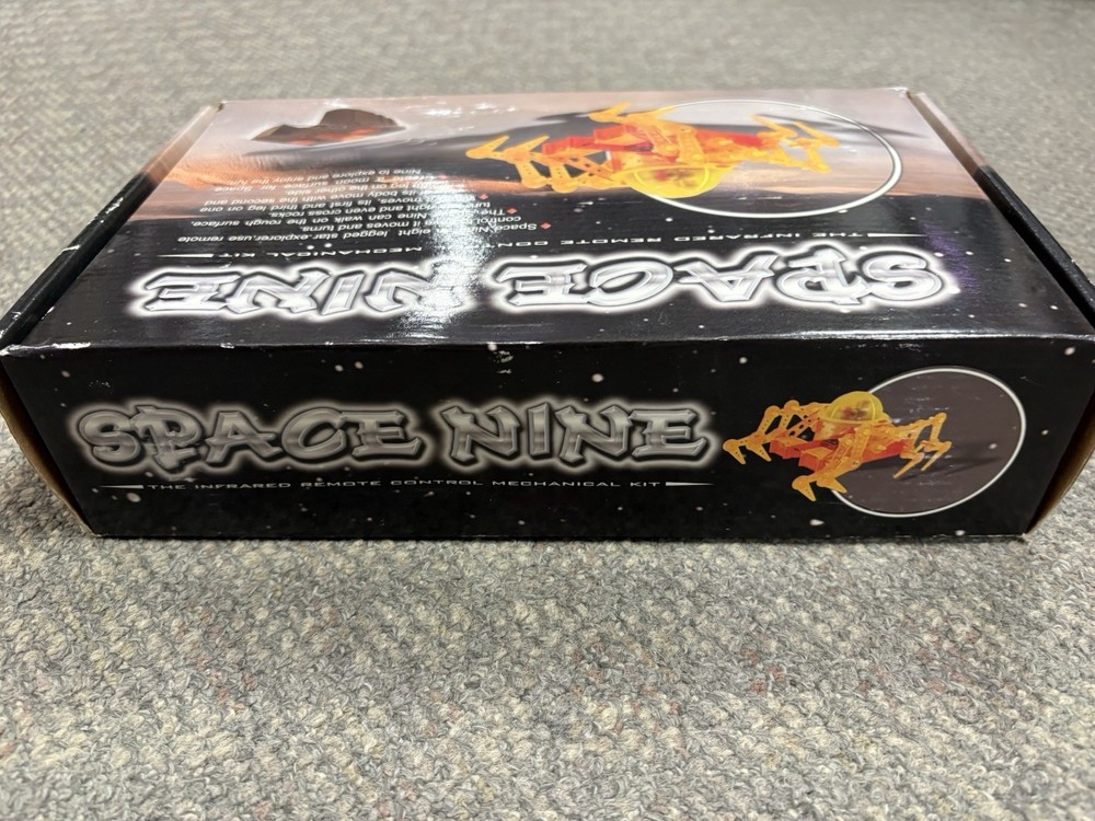 + Elenco Electronics Space Nine Infrared Remote Control Mechanical Kit 21-532N