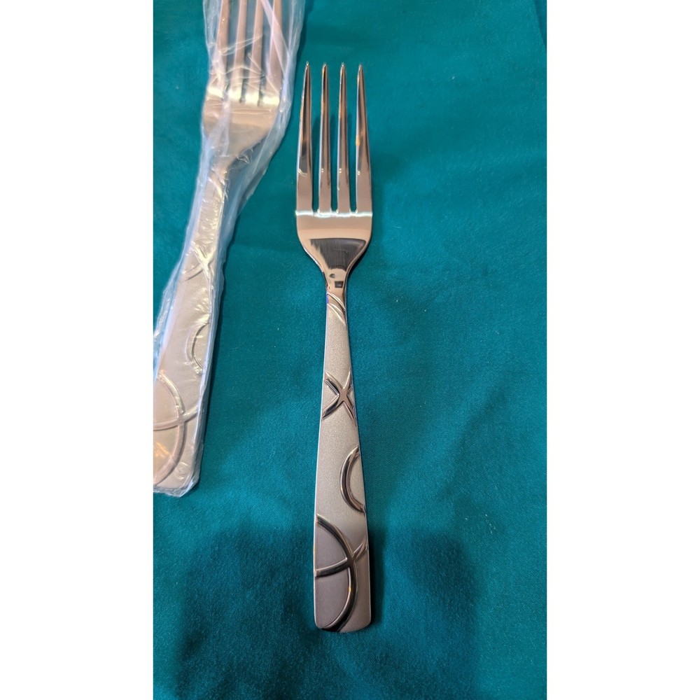 Set for 8 decorative 40PCS Silverware flatware dinnerware set