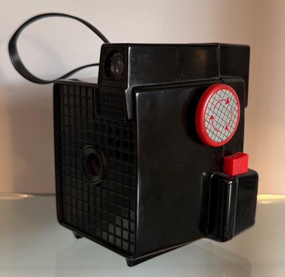 Imperial Debonair Camera circa 1950s Herbert George Co.