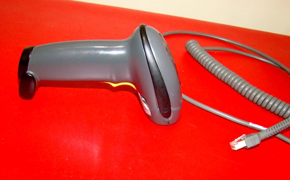 Motorola DS4208-SR00007WR Handheld USB Barcode Scanner with USB Cable