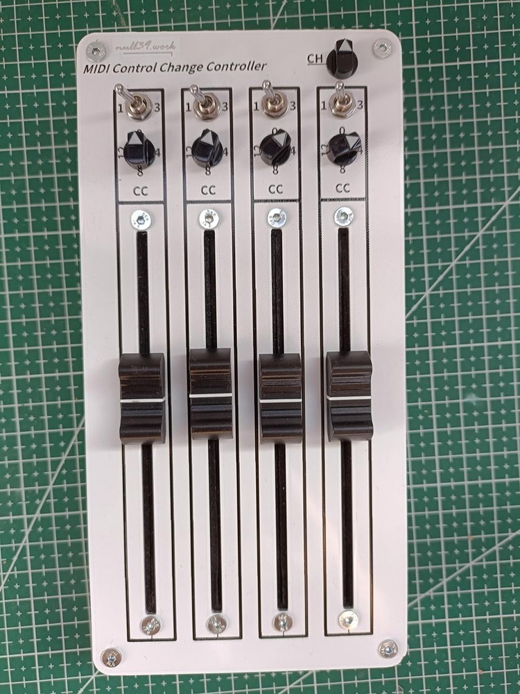 4-Fader USB MIDI Controller for DAW & Plugin Control - Customizable CC Mapping