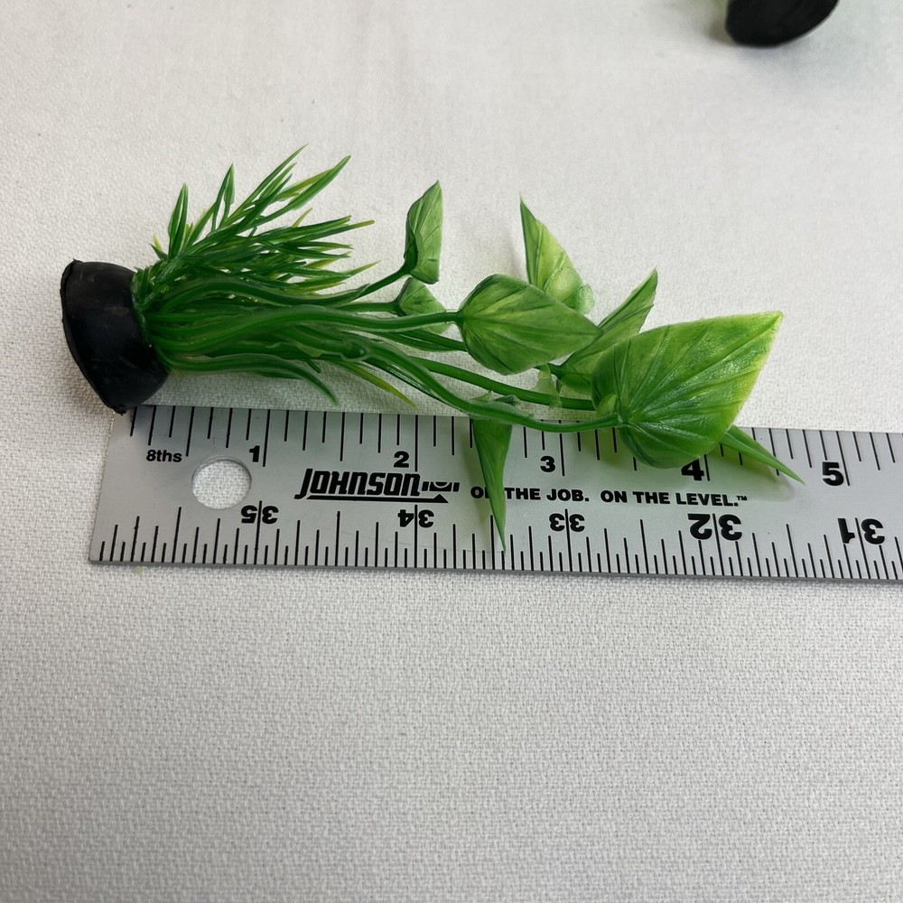 2 PC Xunyee Plastic Aquarium Plants