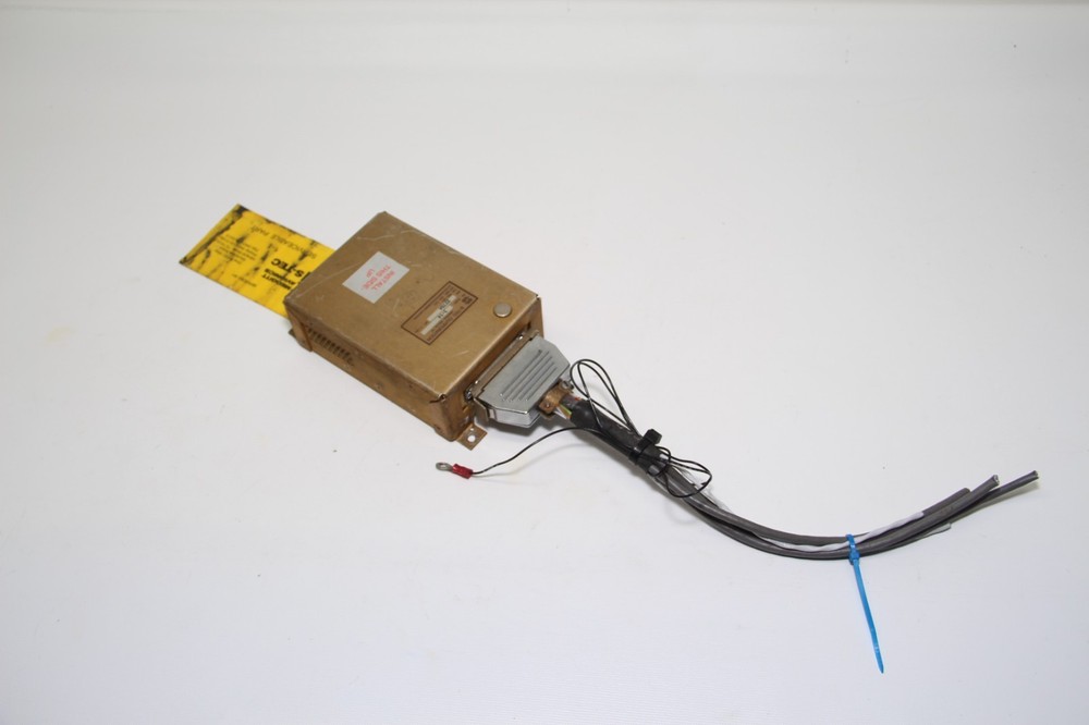 S-Tec Pitch Computer & Connector (14 Volt), P/N: 01261-3-14