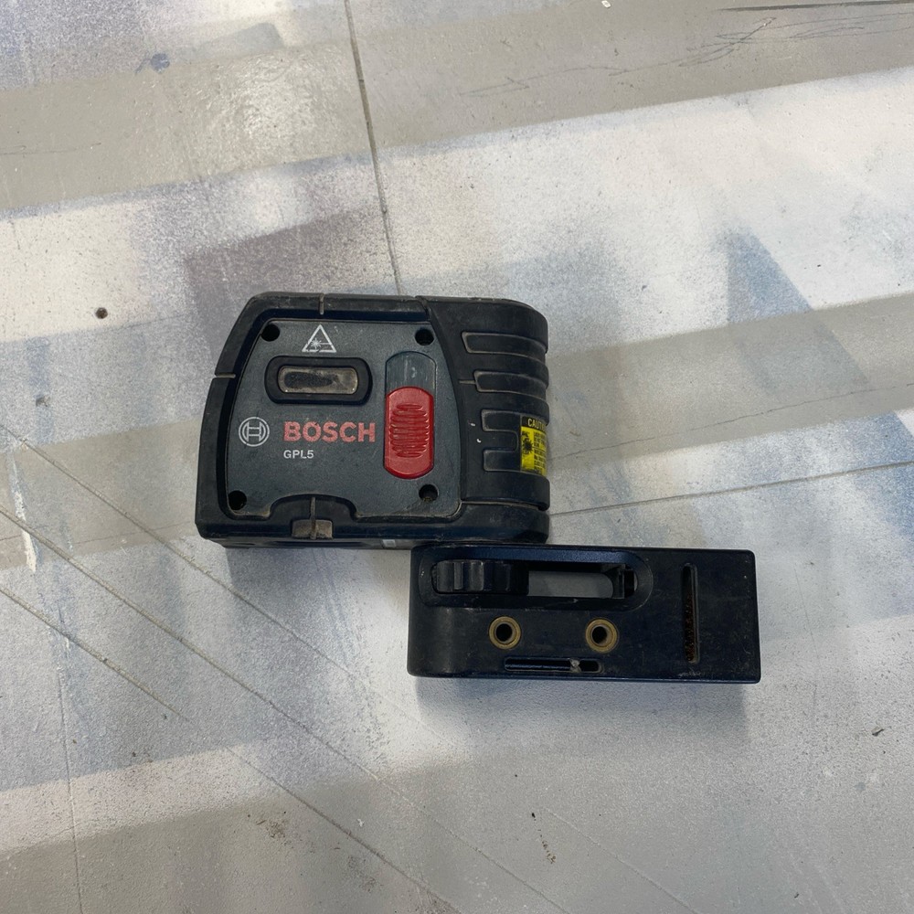 Bosch GPL5 5-Point Self-Leveling Alignment Laser does not turn on parts only
