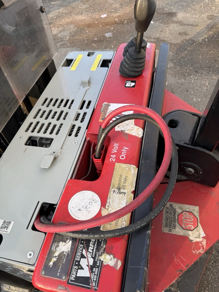 raymond electric pallet jack