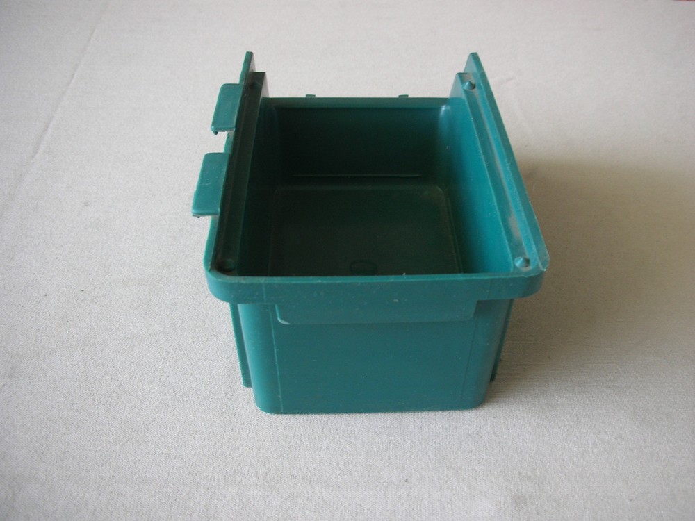 Alfa 2 Alfredo Martini Wolf Mouth Container