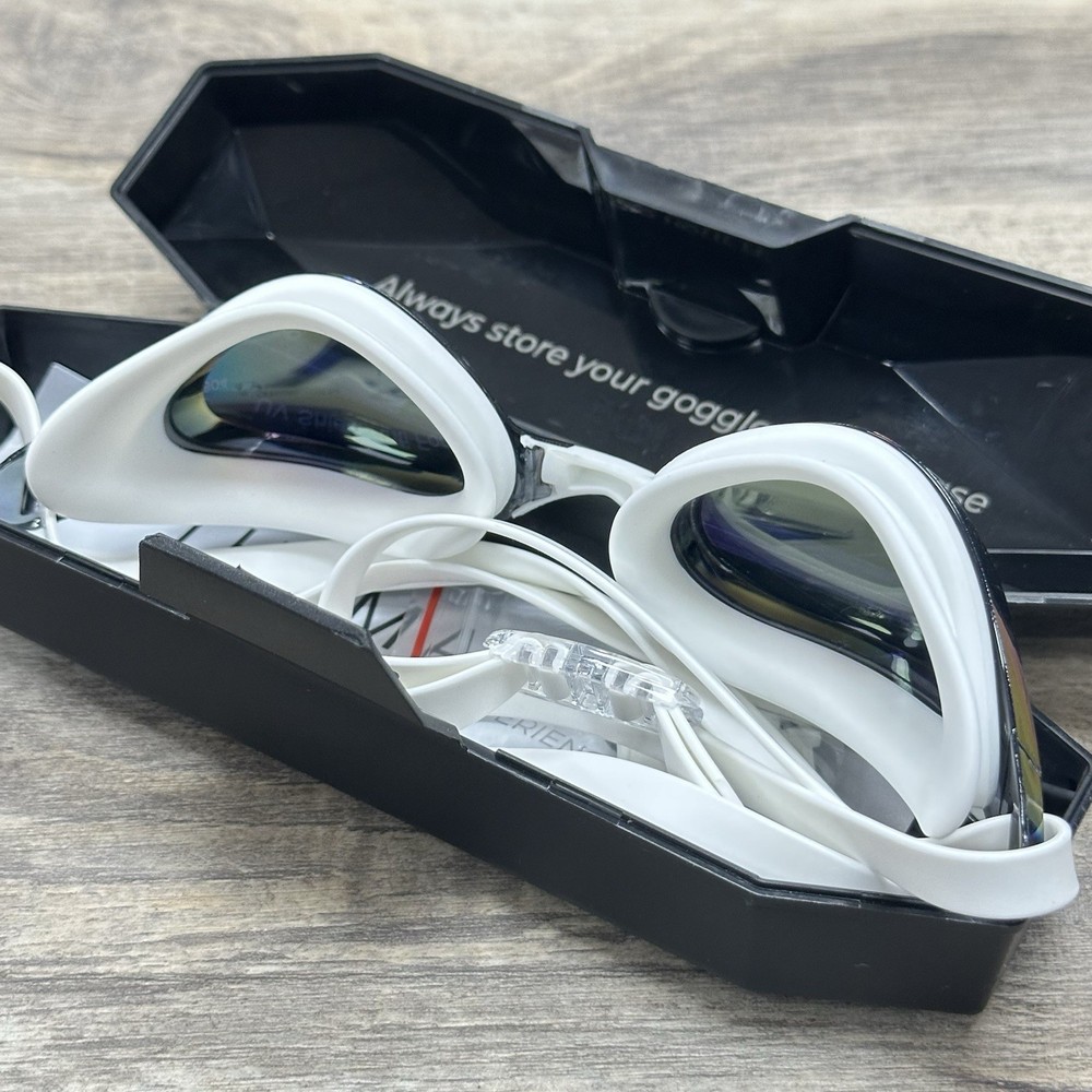 The Magic 5 Swim Goggles With Case Mirror Coating White New