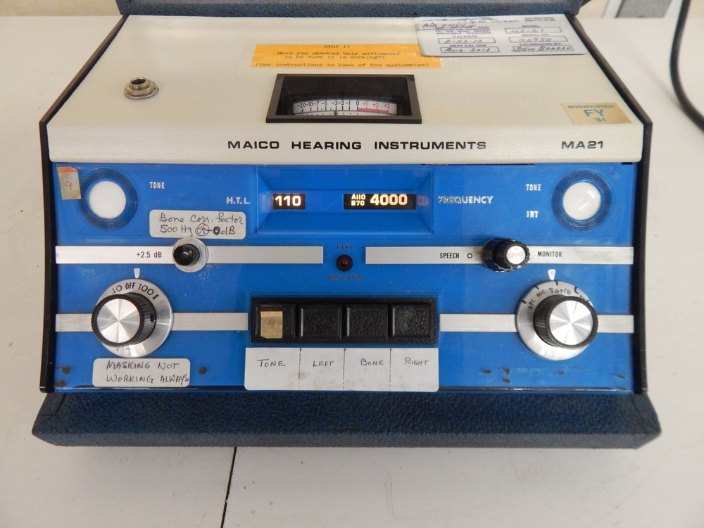 MAICO HEARING INSTRUMENTS MA-21 AUDIOMETER. (RYR8)