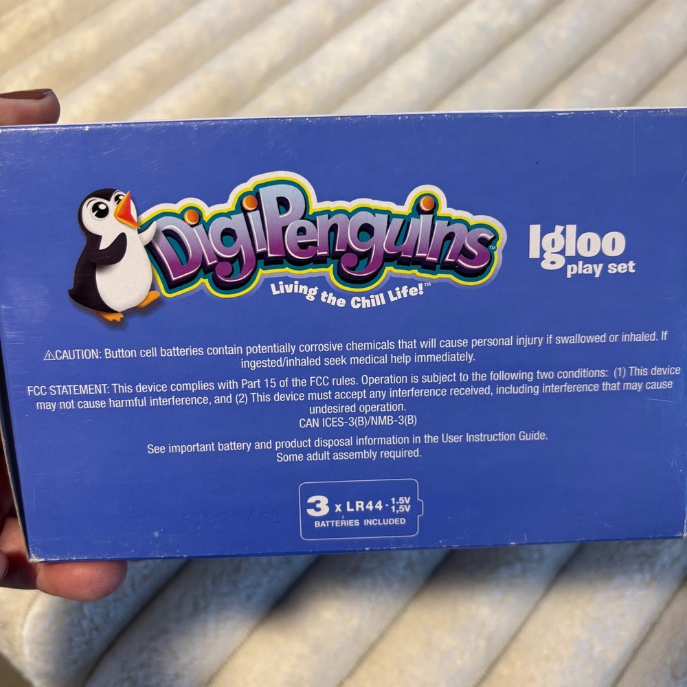 DigiPenguins North Igloo Playset Spin Master New In Box Interactive Toy