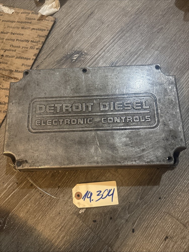 DETROIT DDEC IV  ENGINE CONTROL MODULE P23519307