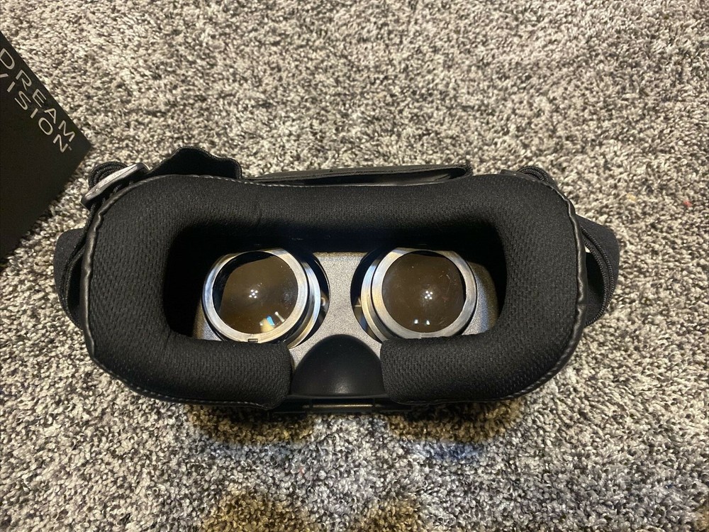 Dream Vision VR Virtual Reality 360 Smartphone Headset Earbuds iOS Android Black