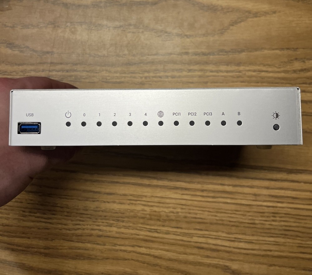 SamKnows Whitebox 9 Internet Speed Monitor