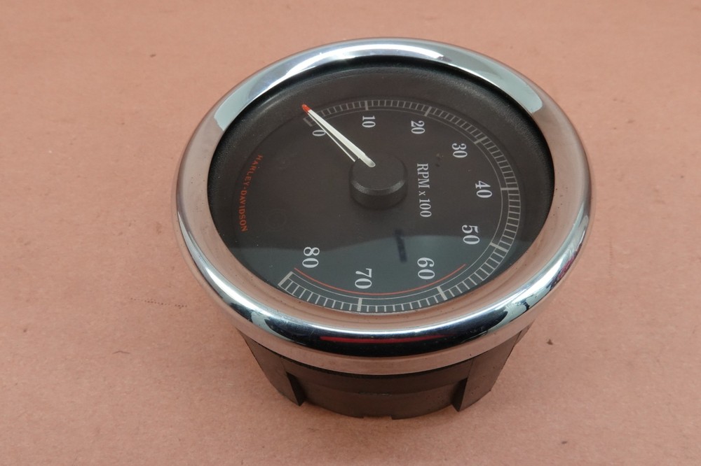 2007-2011 Harley Davidson FLHTCUI Electra Glide Ultra Classic TACHOMETER GAUGE