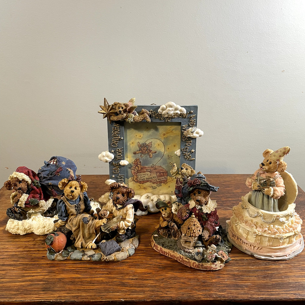 Boyds Bears Collectible Figurines