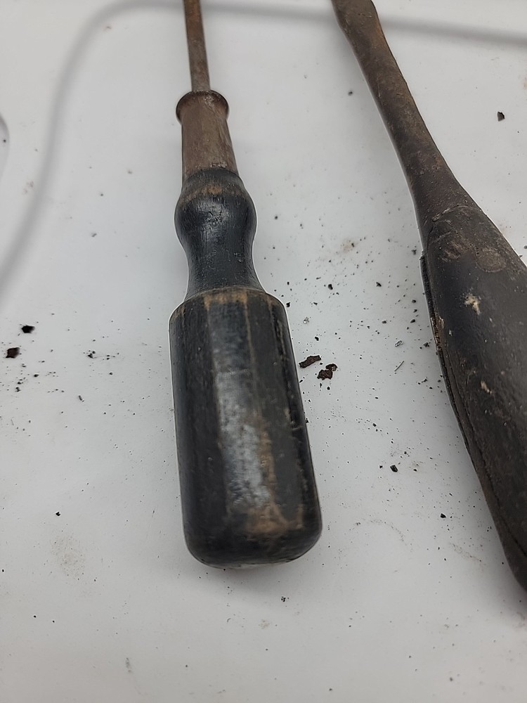 Vintage Hand Tools Screw Drivers Flat Wood Handle