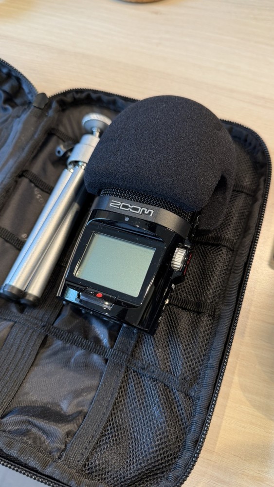 Zoom H2N Recorder Bundle w/ Travel Bag