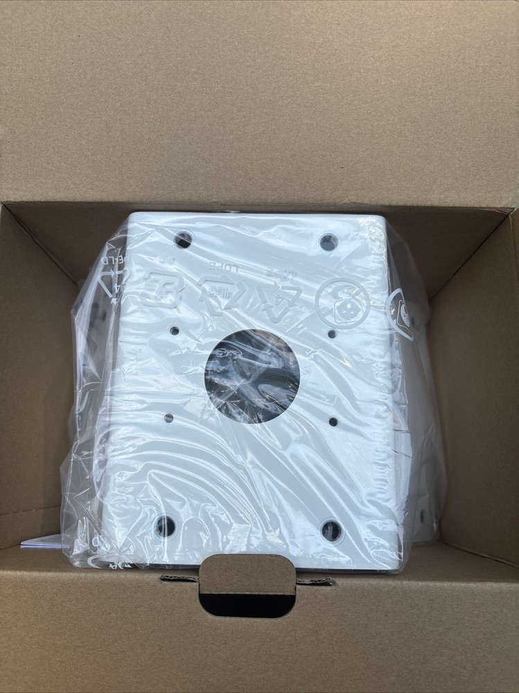 Hanwha Techwin SBP-300KMW1 Corner Mount Adapter Base Security Accessory (White)