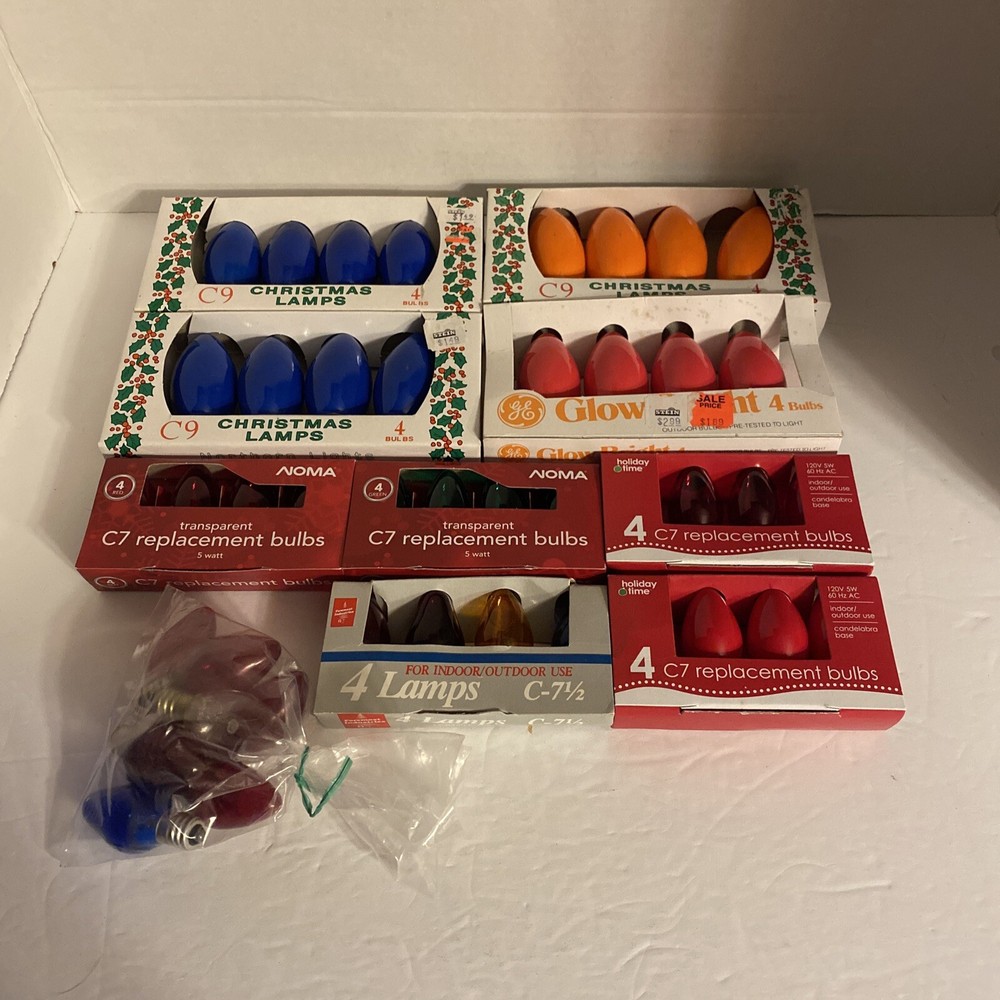 Lot of Miscellaneous Christmas Light Bulbs- Replacement Lights C7, C9, Ect.