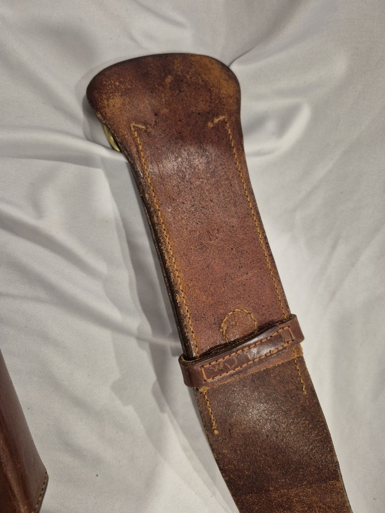 RCMP Sam Browne belt set - Leather, Original Canadian