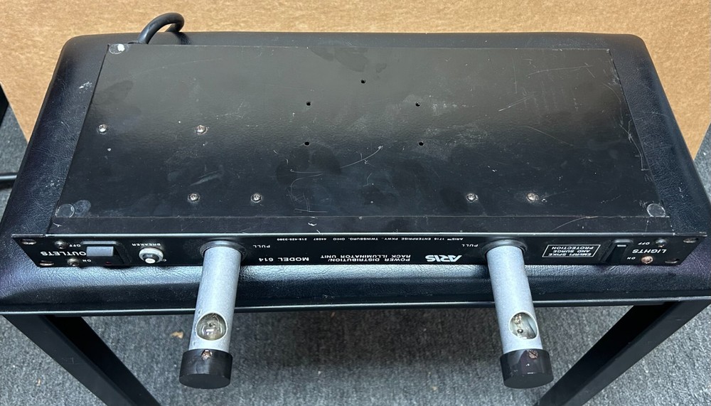 ARS Power Distribution Rack/Illuminator Model 614