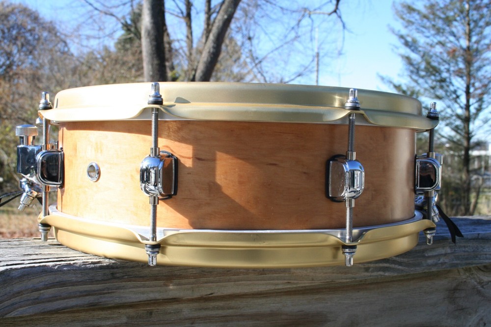 TAMA 4.5X14 MAPLE SNARE DRUM-STUNNING!