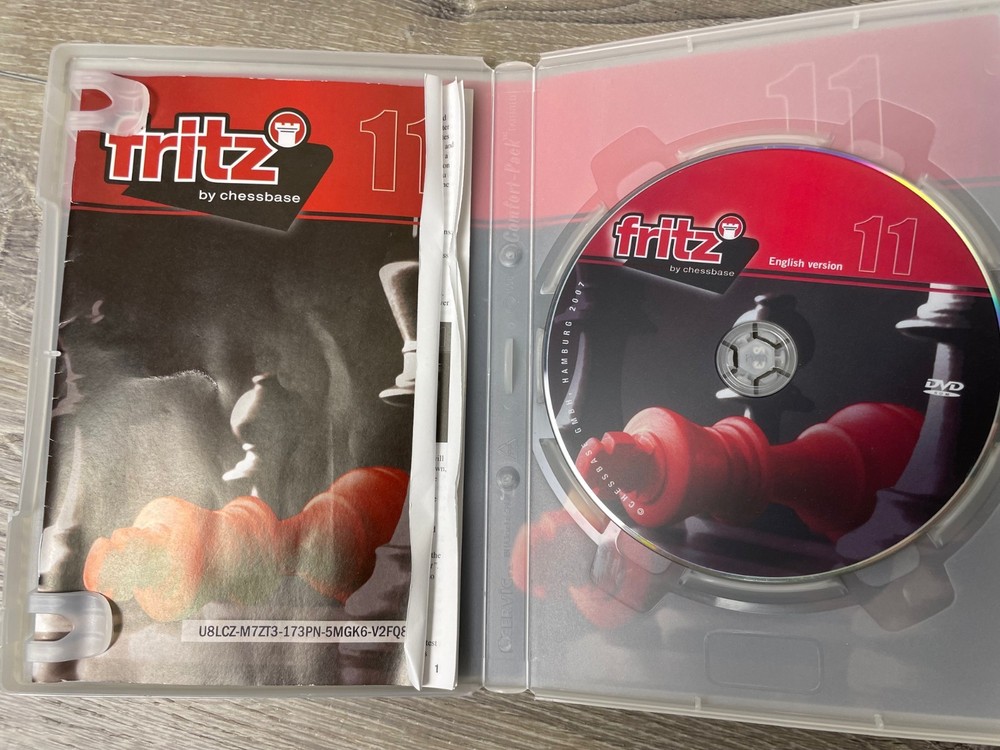 Chess Fritz 11 Chessbase Computer World Champion DVD Software Program PC DVD ROM