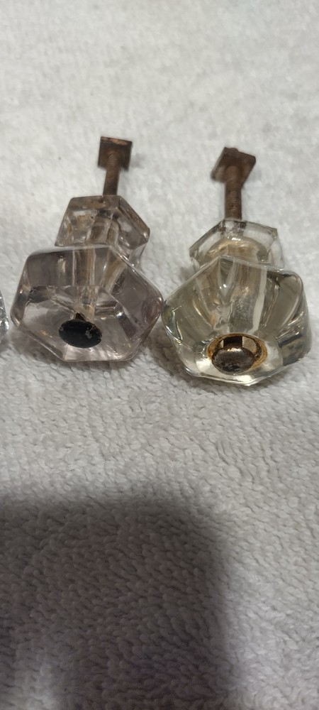 6 Vintage Beautiful Pulls Knobs for Cabinets/Drawer - Antique Crystal