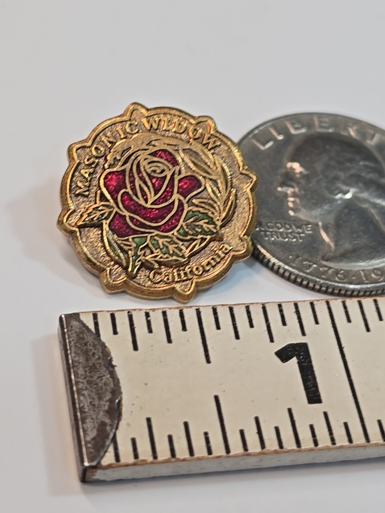 Mason Lapel Pin Masonic Widow California