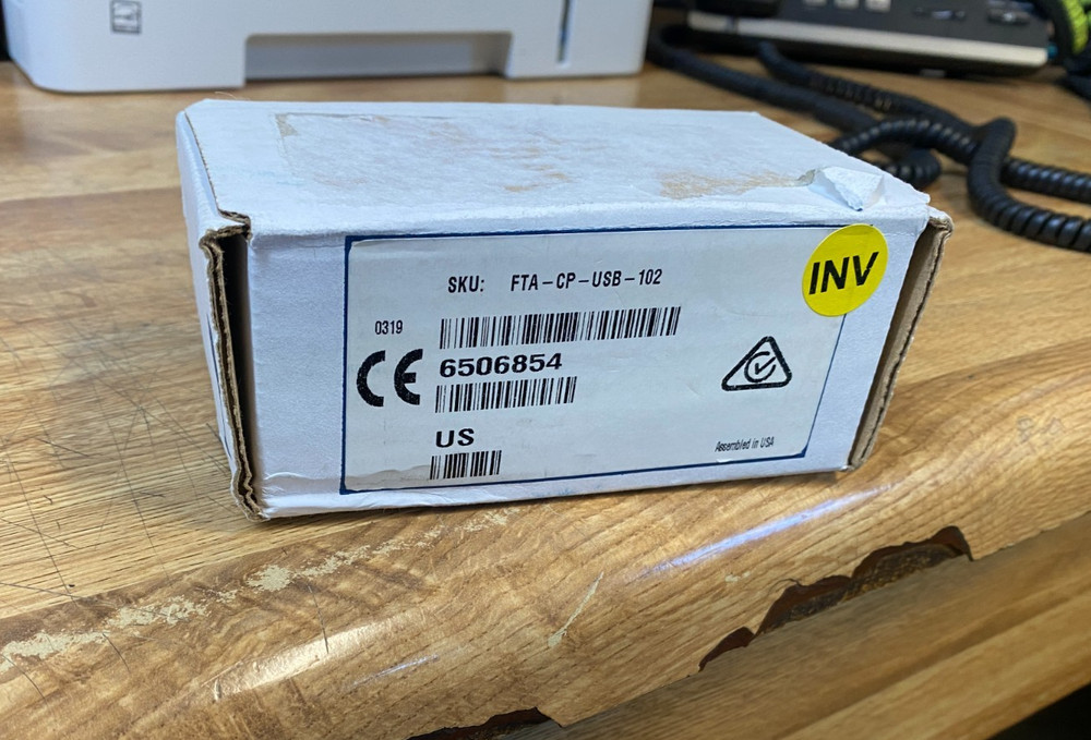 Crestron FTA-CP-USB-102 FlipTop Connector Plate