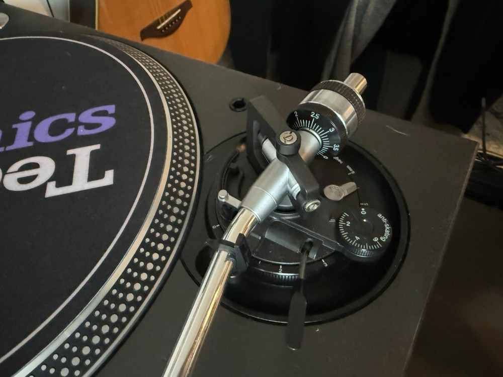Technics SL-1200MK5 Analog DJ Turntable - Black