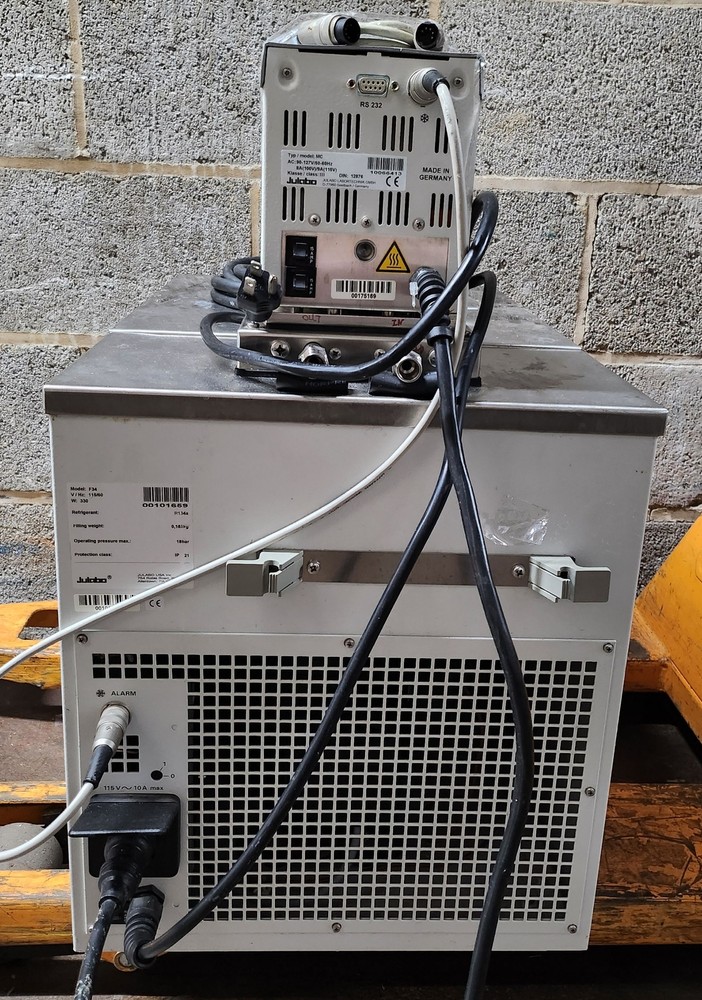 Julabo F34 w/ MC Controller Heating/Refrigerated Circulator Water Bath (As-Is)