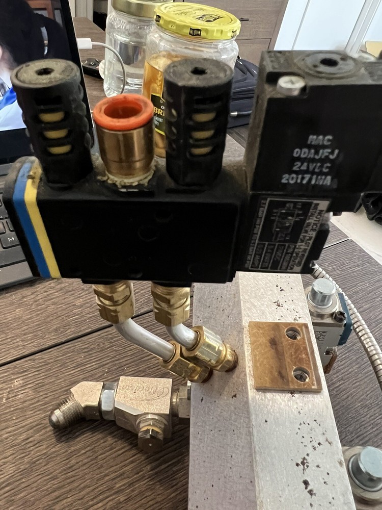 Nordson Surebead 02 A-012 T