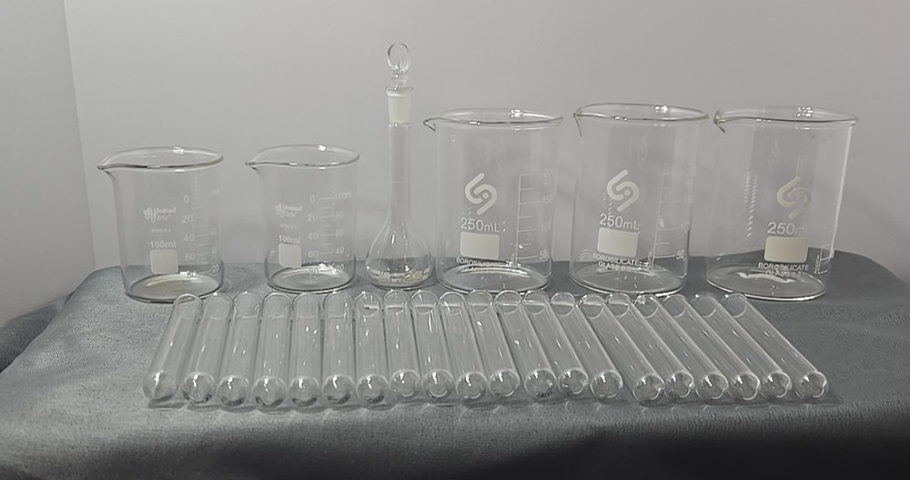 Basic Lab Glassware Set United Iris Lot of 27 pieces