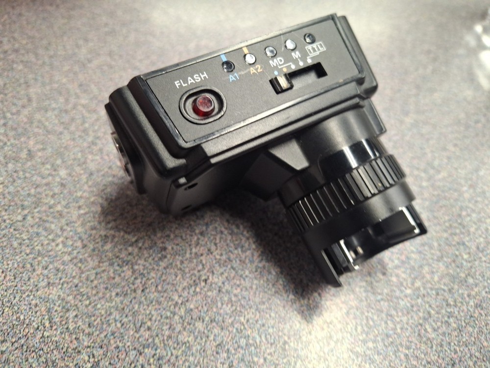 Nikon AS-8 Flash Adapter for SB-16 S. Excellent