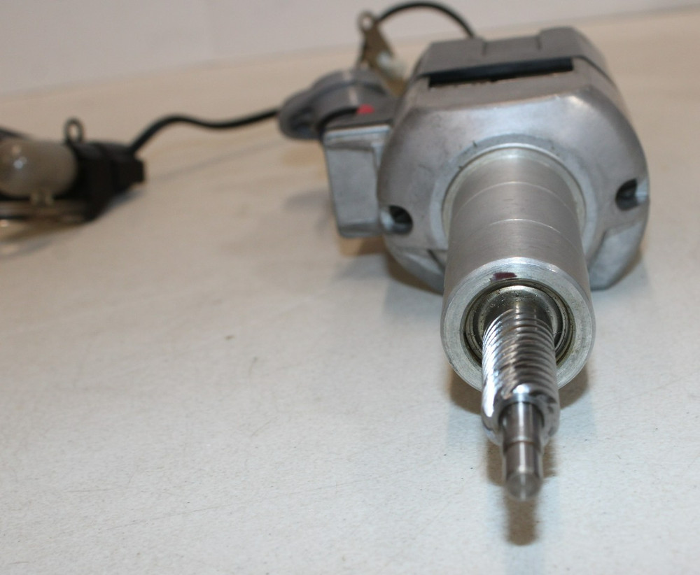 Singer Touch & Sew 600 Motor, Switch, Light part