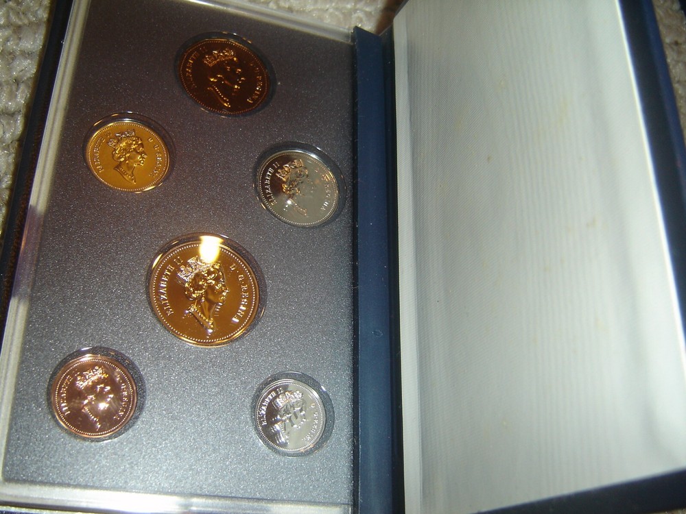 1993 Canada Specimen Set 6 Coins Cent to One Dollar Mint Set. UNC