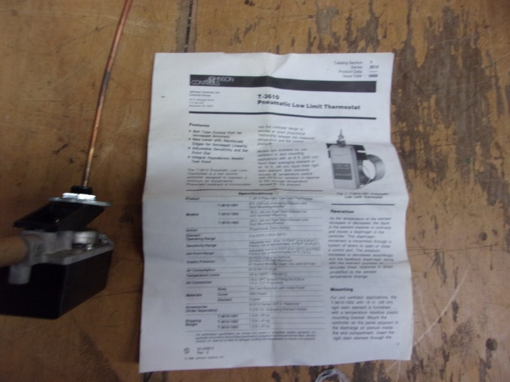 Johnson Control T3610-1002- Pneumatic low limit controller- NOS