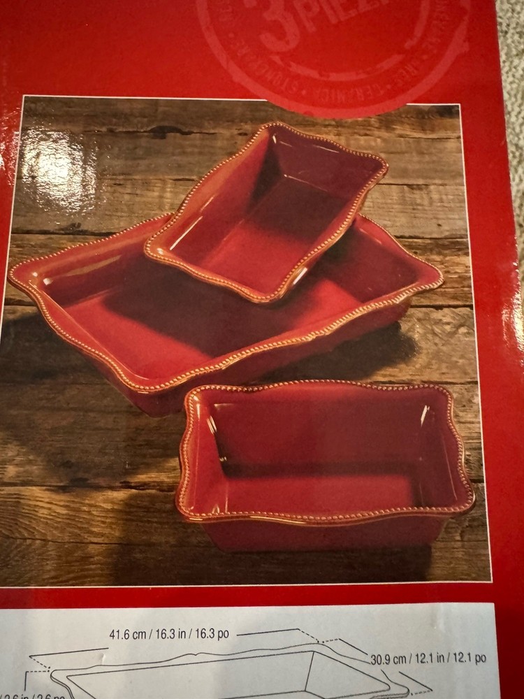 Three-Piece Red Ceramic Stoneware Rectangular Wavy Edge Baking Dish Set
