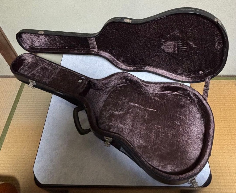 Yamaha Classical Guitar With Hard Case C-180
