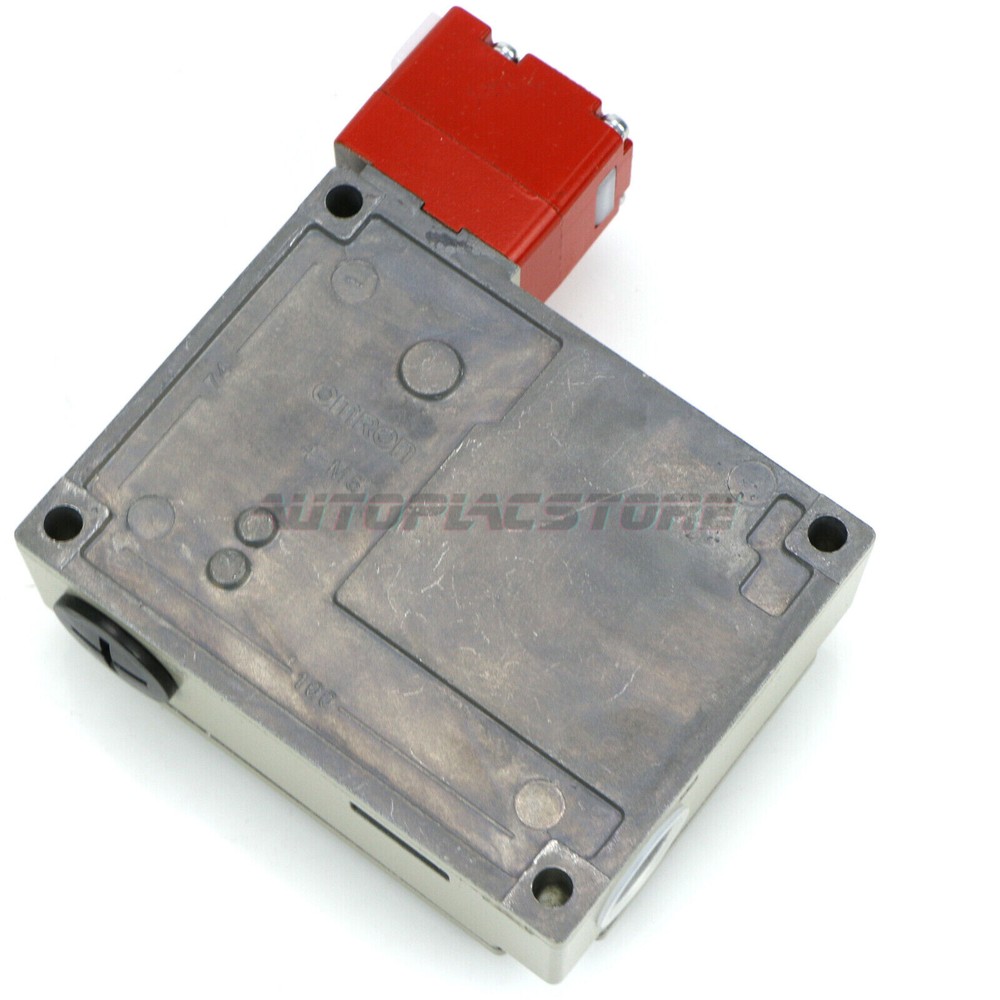 New OMRON D4BL-2CRA Guard Lock Safety-door Switch~