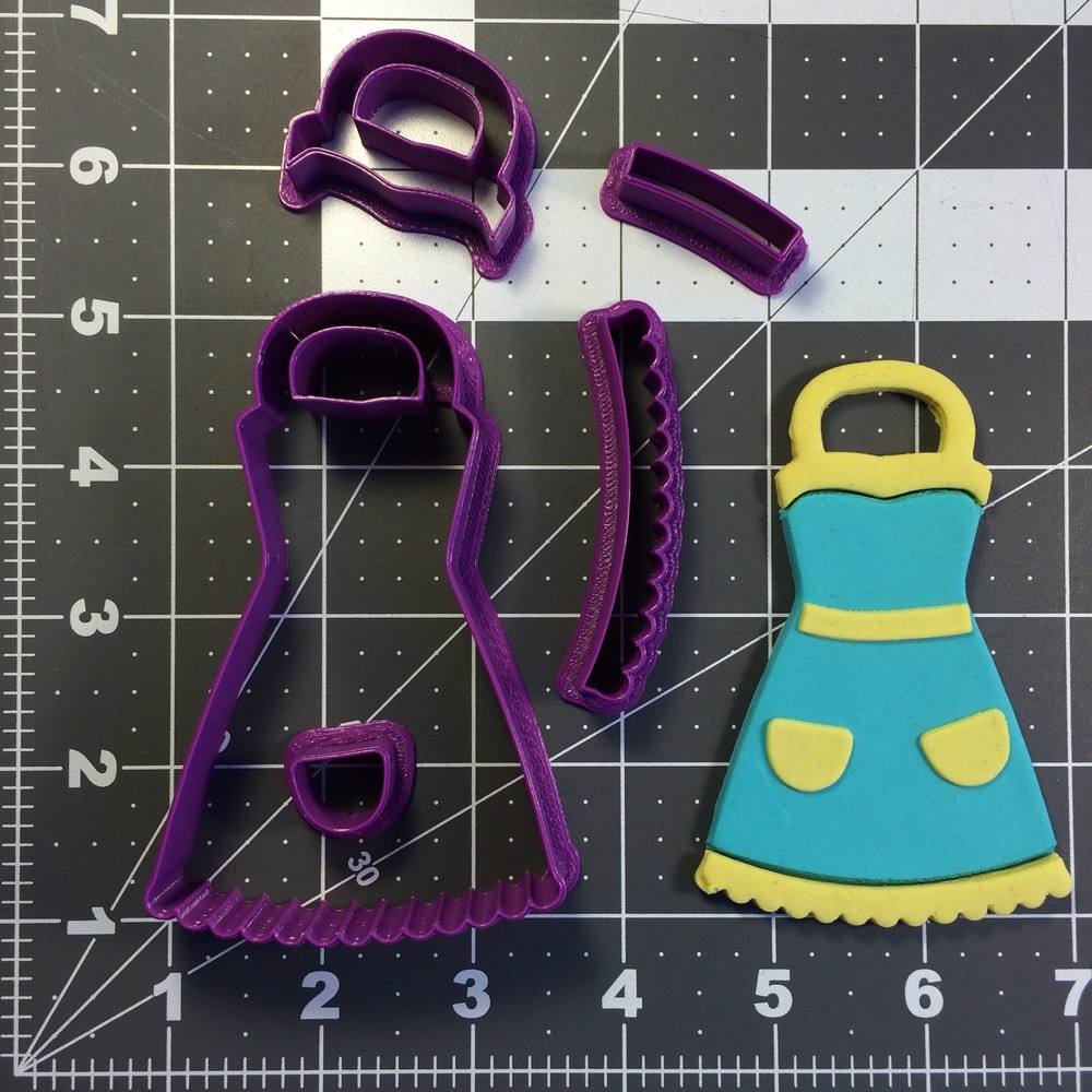 Apron 100 Cookie Cutter Set