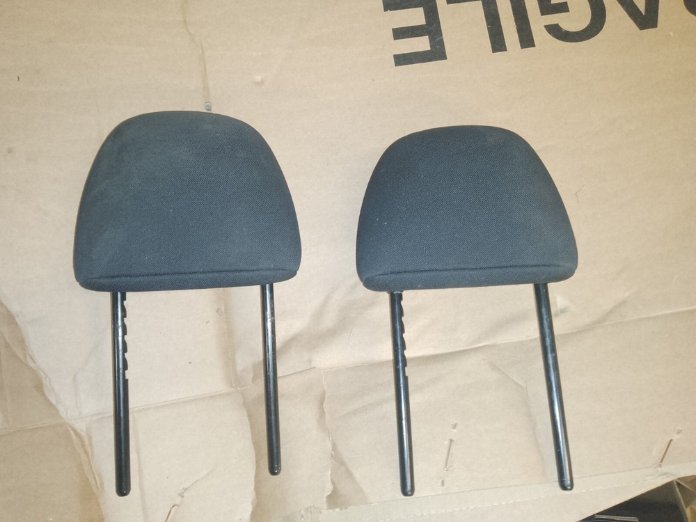 PEUGEOT 207 06-12. FRONT HEAD RESTS